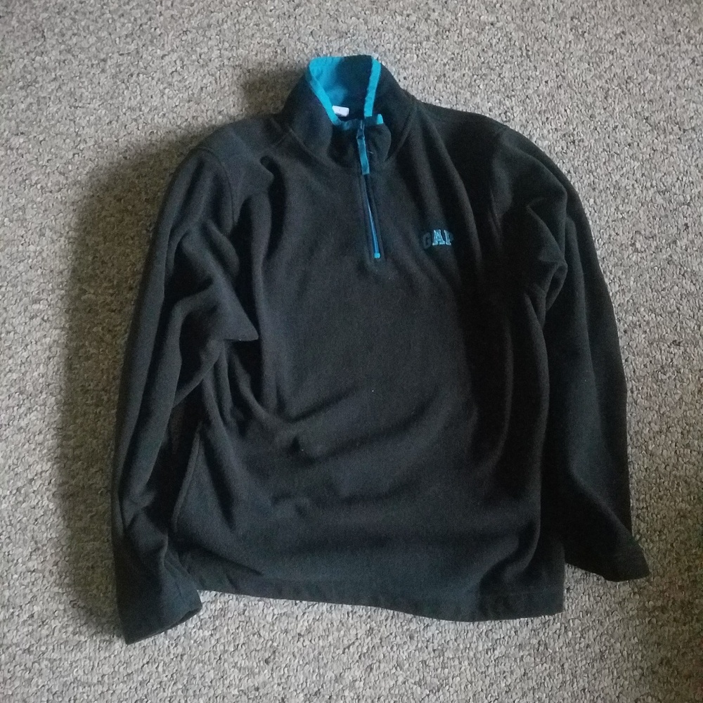 Gap fleece pullover